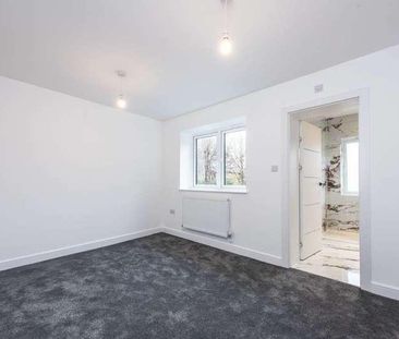 Victoria Road, East Barnet, EN4 - Photo 5