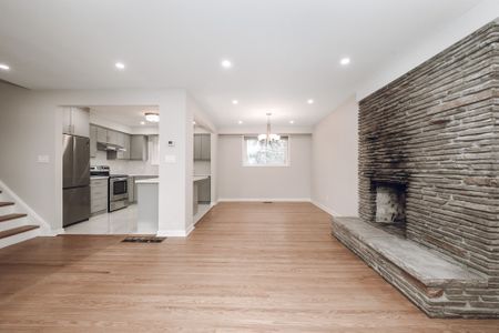 For Lease - 116 Castlegrove Boulevard, Toronto, Ontario - Photo 4