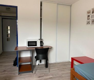 Location Appartement 1 pièce 18m² ROUEN 76000 - Photo 2