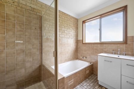 3 Bedroom Townhouse - Photo 5