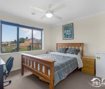 10 Chablis Court, WAURN PONDS VIC 3216 - Photo 3