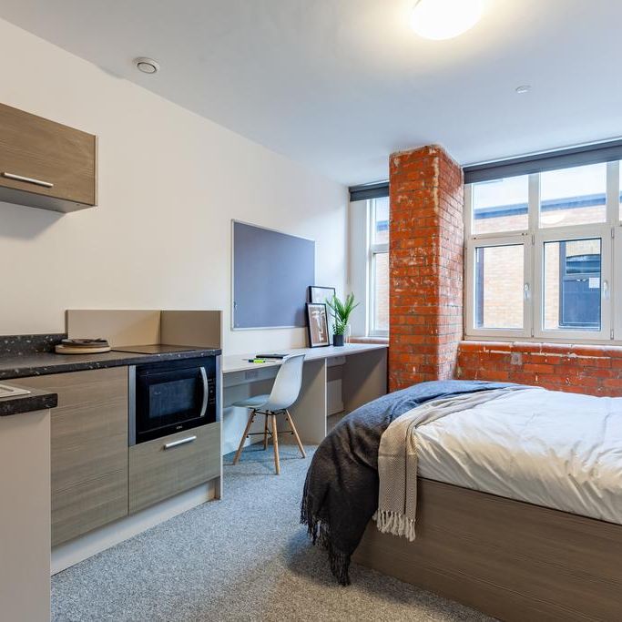 Studio to rent - Photo 1