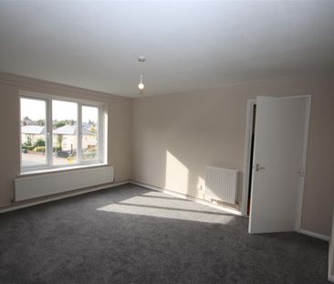 1 bedroom Apartment to let - Photo 6