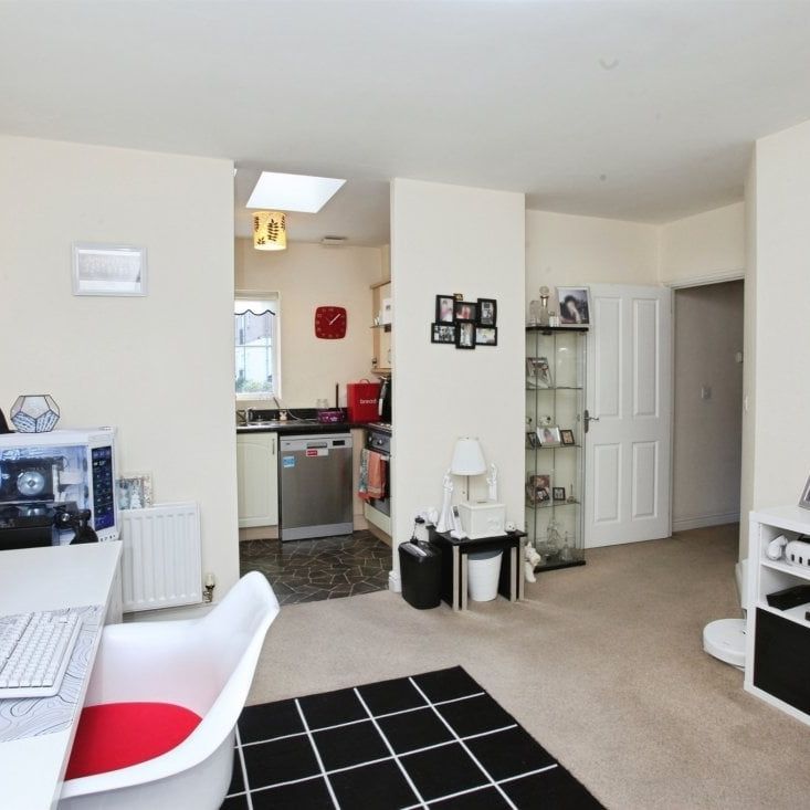 Heron Drive, Penallta, HENGOED - Photo 1