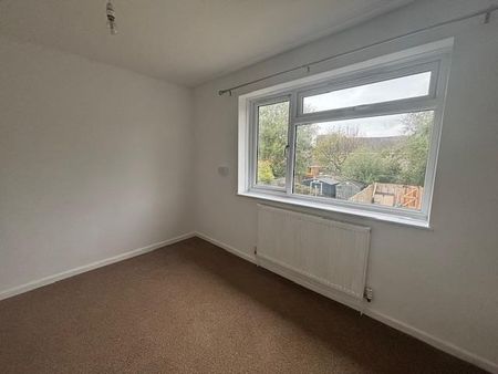 3 bedroom property to rent - Photo 4