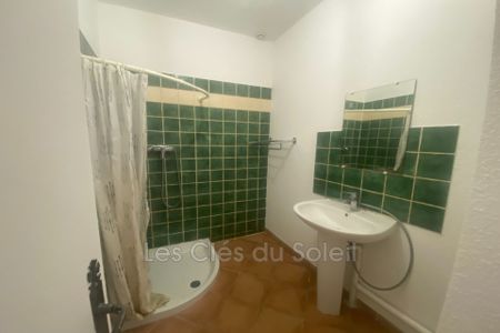 Location Appartement 4 pièces 73m² BRIGNOLES 83170 - Photo 2