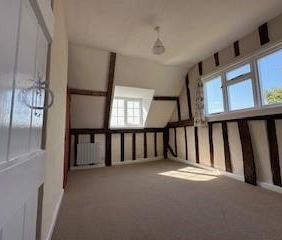 4 bedroom semi-detached house to rent - Photo 3