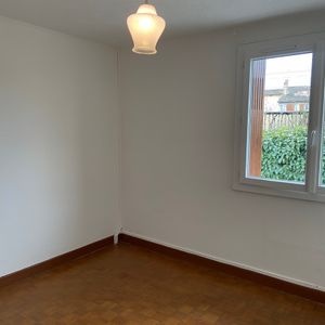 Location Appartement 2 pièces 43m² FLEURANCE 32500 - Photo 2