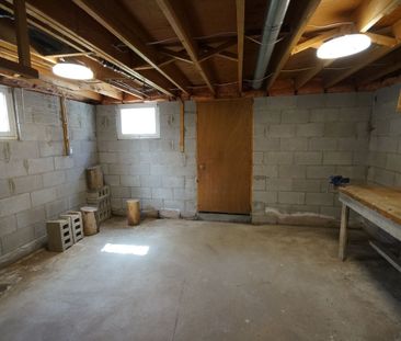 For Lease - 40 Burkholder Street, Whitchurch-Stouffville, Ontario - Photo 4
