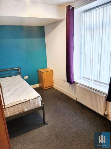 1 bedroom in a house share to rent - Photo 5