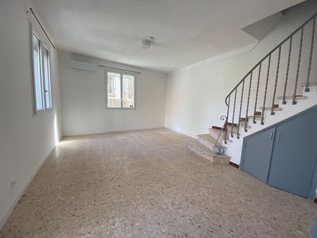 House - Photo 2