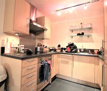 2 bedroom apartment to rent - Photo 6