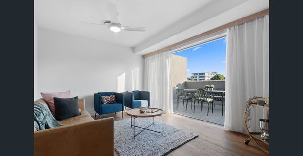 Style, comfort, and convenience, minutes from Brisbane River and CBD! - Photo 1