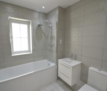 4 bedroom detached house to rent - Photo 5