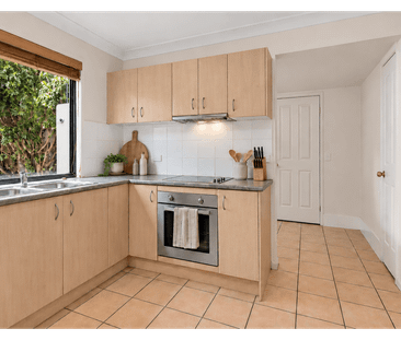 Properly Managed I Discover Spacious Elegance in Strathpine's Kensi... - Photo 4