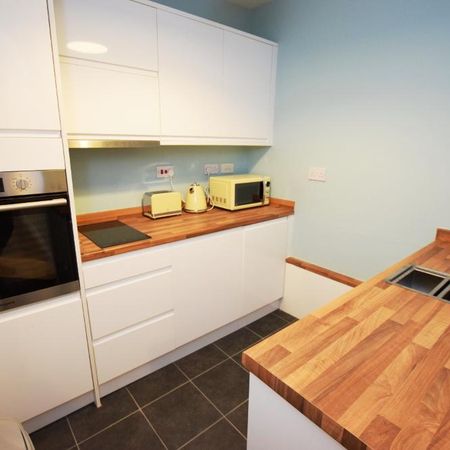 1 bedroom flat to rent - Photo 3