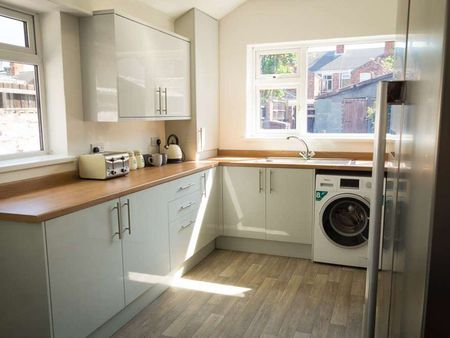 🛏️ Cosy Double Room in a Well-Maintained HMO - Photo 5