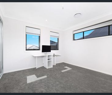 Stylish and Spacious Family Living in the Heart of Calderwood Valley - Photo 4