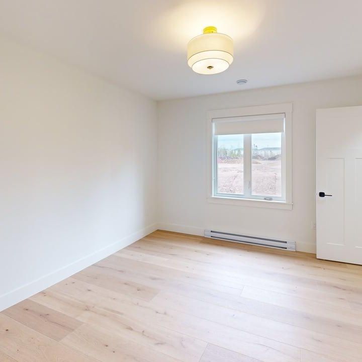 - Hudson Lane, E1G 6E3, Moncton - Photo 1