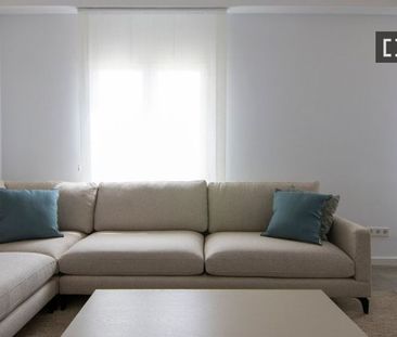 4 room luxury Flat for rent in Valencia, Spain - Photo 4