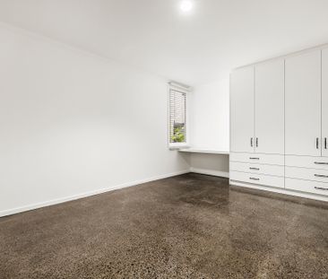 22/15 Beach Street, Port Melbourne VIC 3207 - Townhouse For Rent | ... - Photo 4