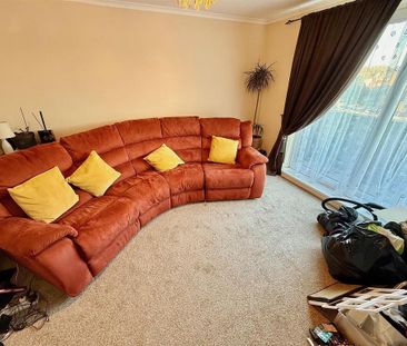 2 bedroom maisonette to rent - Photo 4