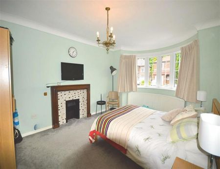 4 Bedroom Semi Detached To Let - Photo 4