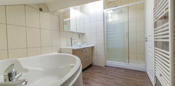 Location Appartement 2 pièces 36m² ST MARCELLIN 38160 - Photo 2