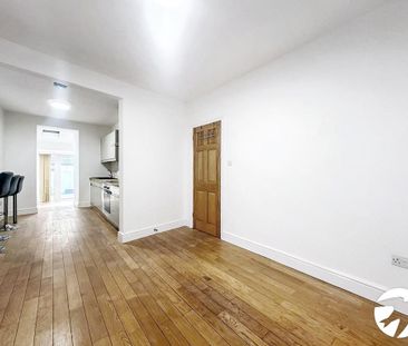 2 bedroom maisonette to rent - Photo 1