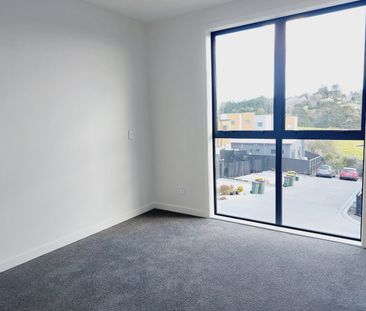 Spacious 3-Bedroom Home in Totara Park - Photo 3