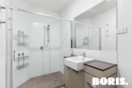 4/31 Tallara Parkway, Narrabundah ACT 2604 - Townhouse For Rent | Domain - Photo 4