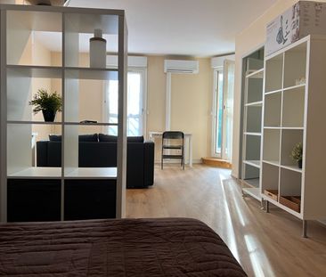 Location Appartement 1 pièce 37m² AVIGNON 84000 - Photo 1