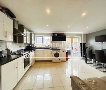 Hargreaves Close, Basingstoke, RG24 - Photo 3