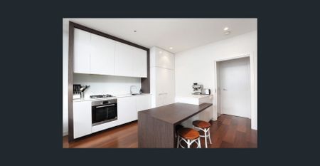 Spacious Townhouse in the Heart of Richmond! - Photo 4