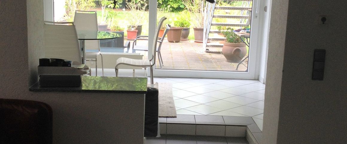 Stadtwohnung mit Terrasse Nähe Flora Köln Linie 16 fußläufig zu erreichen - Foto 1