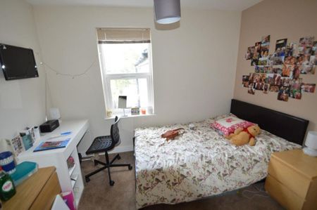 7 bedroom flat to rent - Photo 3