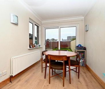 10 Ailesbury Crescent, Belfast, BT7 3EZ - Photo 4