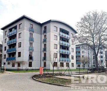Pronájem bytu 2+KK s parkovacím stáním - Photo 6