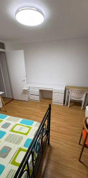 Room in a Shared House, Erskine Crescent, N17 - Photo 1