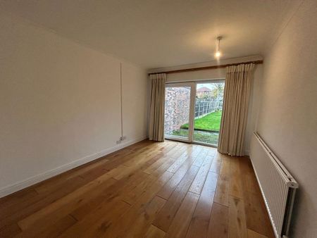 4 bedroom semi-detached house to rent - Photo 2