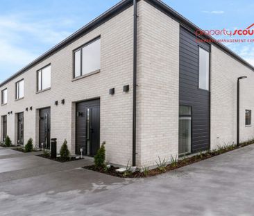 Modern, Low-Maintenance Living in Waltham - Photo 5