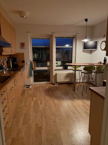 Rum i Lägenhet nära Universitetssjukhuset - två månader - Foto 4