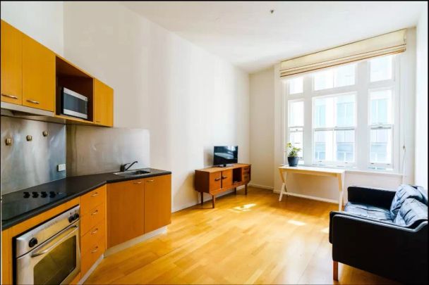 Charming & Furnished in 'The Canns' – Circa 1919 (6 month lease only) - Photo 1