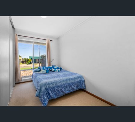 22 Quadrant Terrace, Seaford, SA 5169 - Photo 4