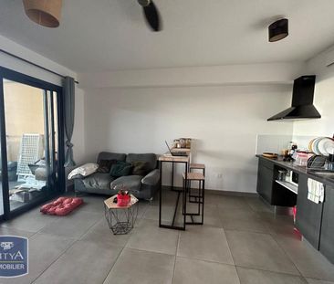 Location Appartement 2 pièces 43m² LA POSSESSION 97419 - Photo 2