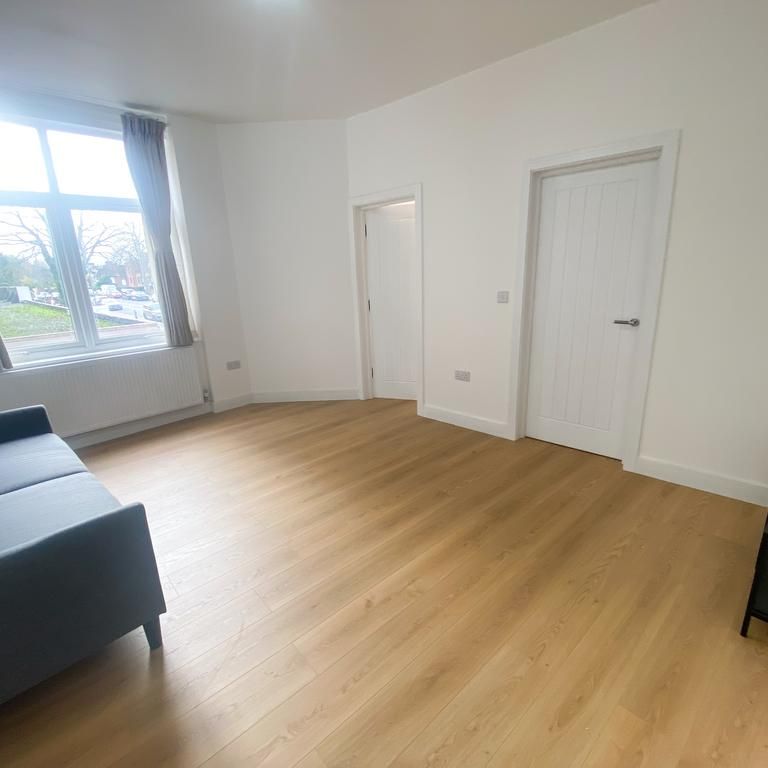 3 bedroom apartment to rent - Photo 1