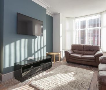 1 bedroom in a house share to rent - Photo 1