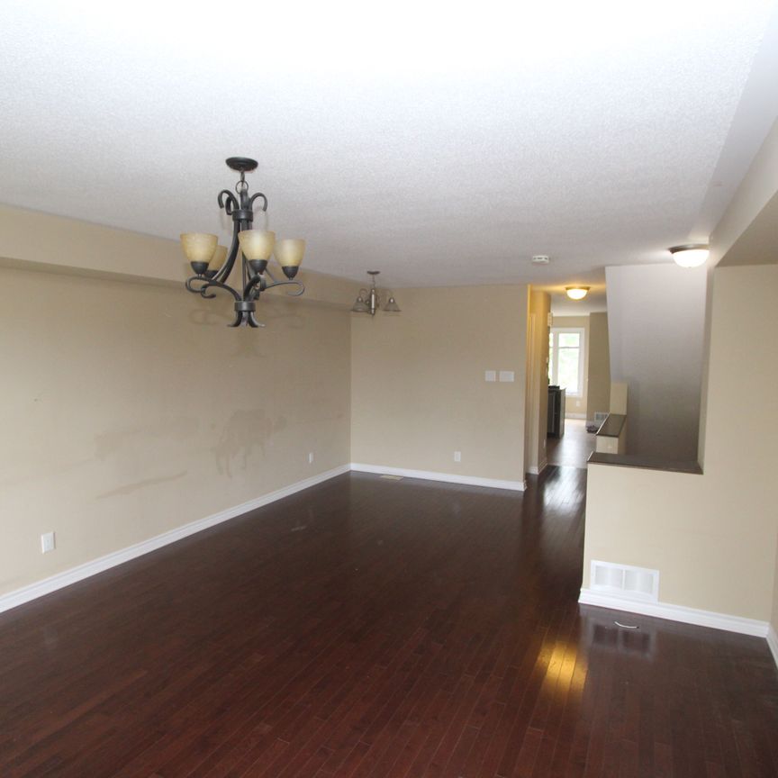For Lease - 1118 KLONDIKE Road Unit# A, Kanata, Ontario - Photo 1