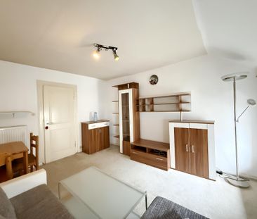 MÖBLIERTE 4-ZIMMERWOHNUNG IN ALTBAU ZU MIETEN! - Foto 2