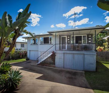 Perfect Family Living in Prime Frenchville Location - Photo 3